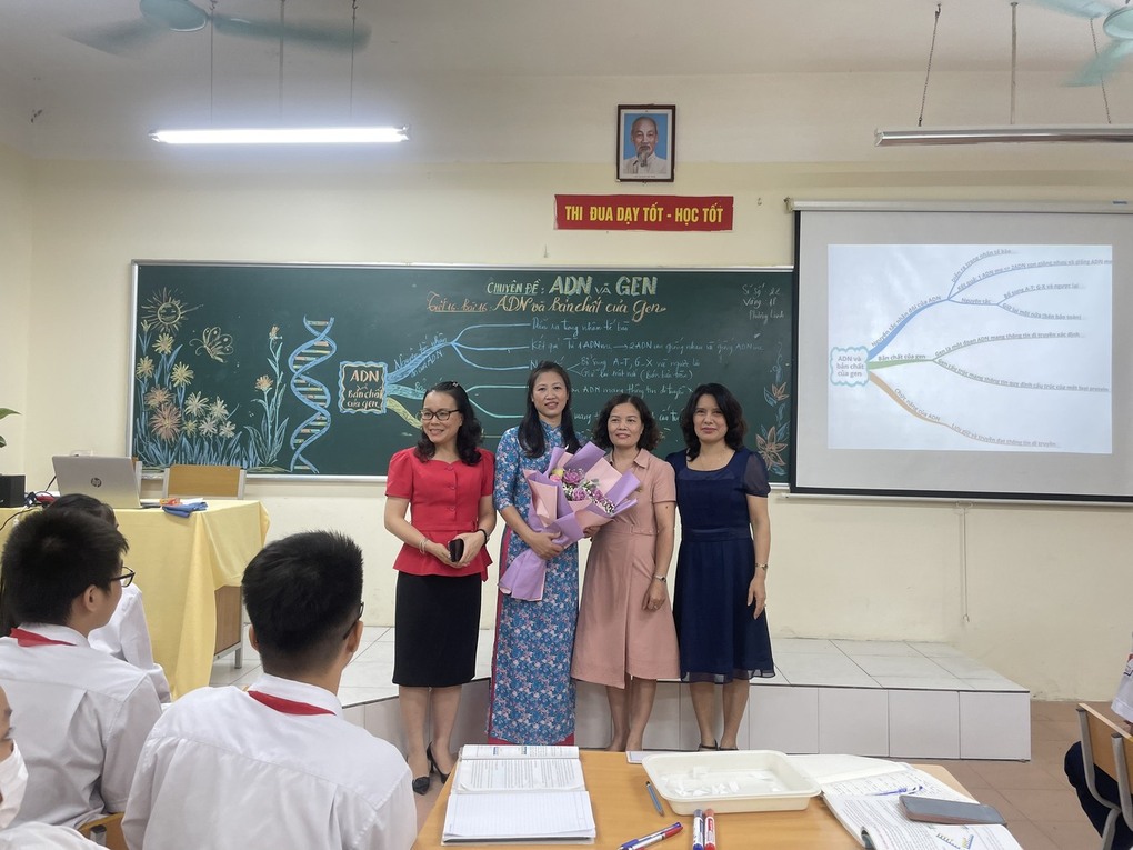 Cô giáo Nguyễn Thị Thanh trường THCS Thống Nhất thực hiện thành công tiết dạy chuyên đề môn Sinh học cấp Quận