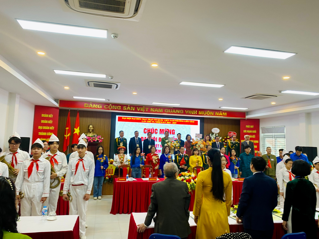Đội Nghi lễ Trường THCS Thống Nhất chào mừng Đại hội đại biểu Mặt trận tổ quốc Việt Nam phường Liễu Giai lần thứ IV nhiệm kỳ 2024 - 2029
